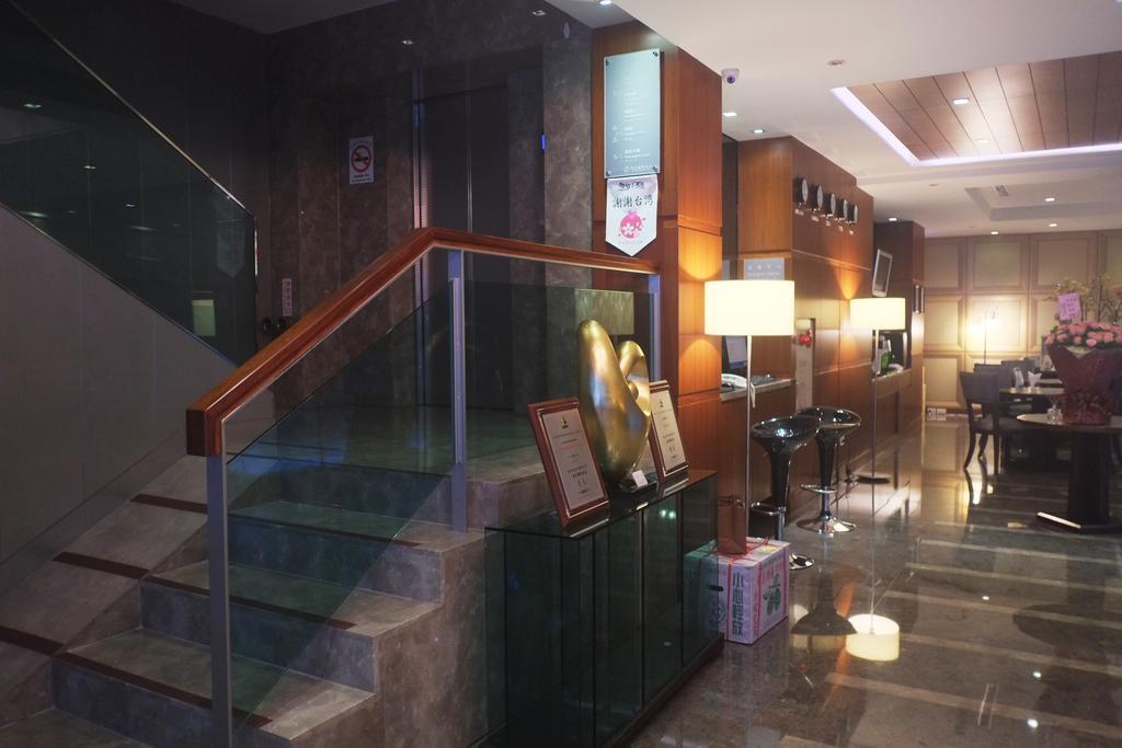 Tokyo International Hotel Tajpej Kültér fotó