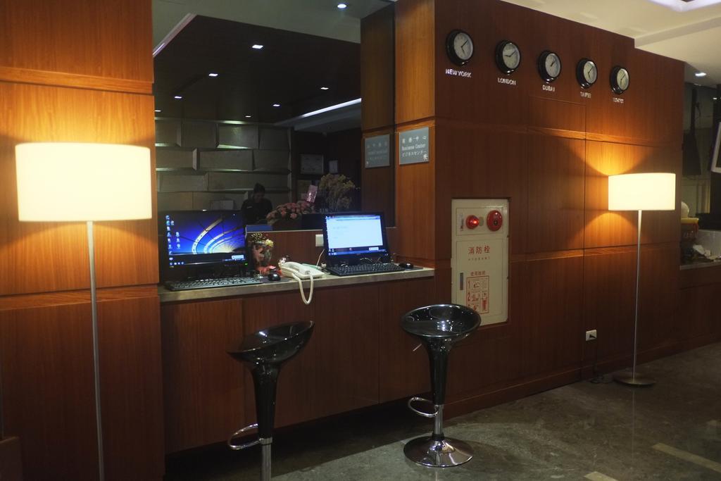 Tokyo International Hotel Tajpej Kültér fotó