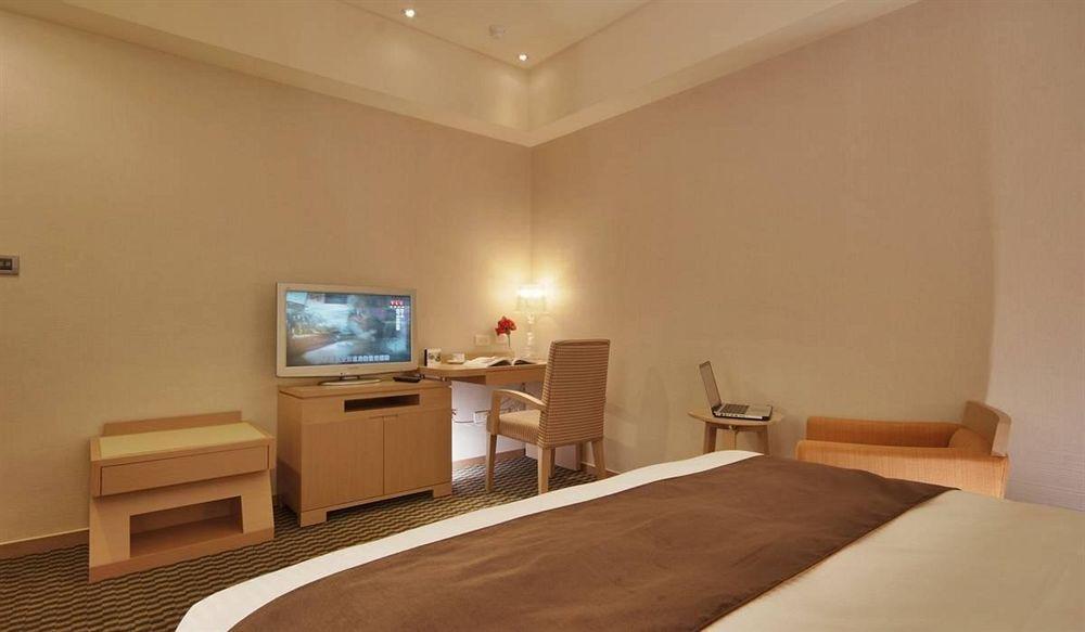 Tokyo International Hotel Tajpej Kültér fotó